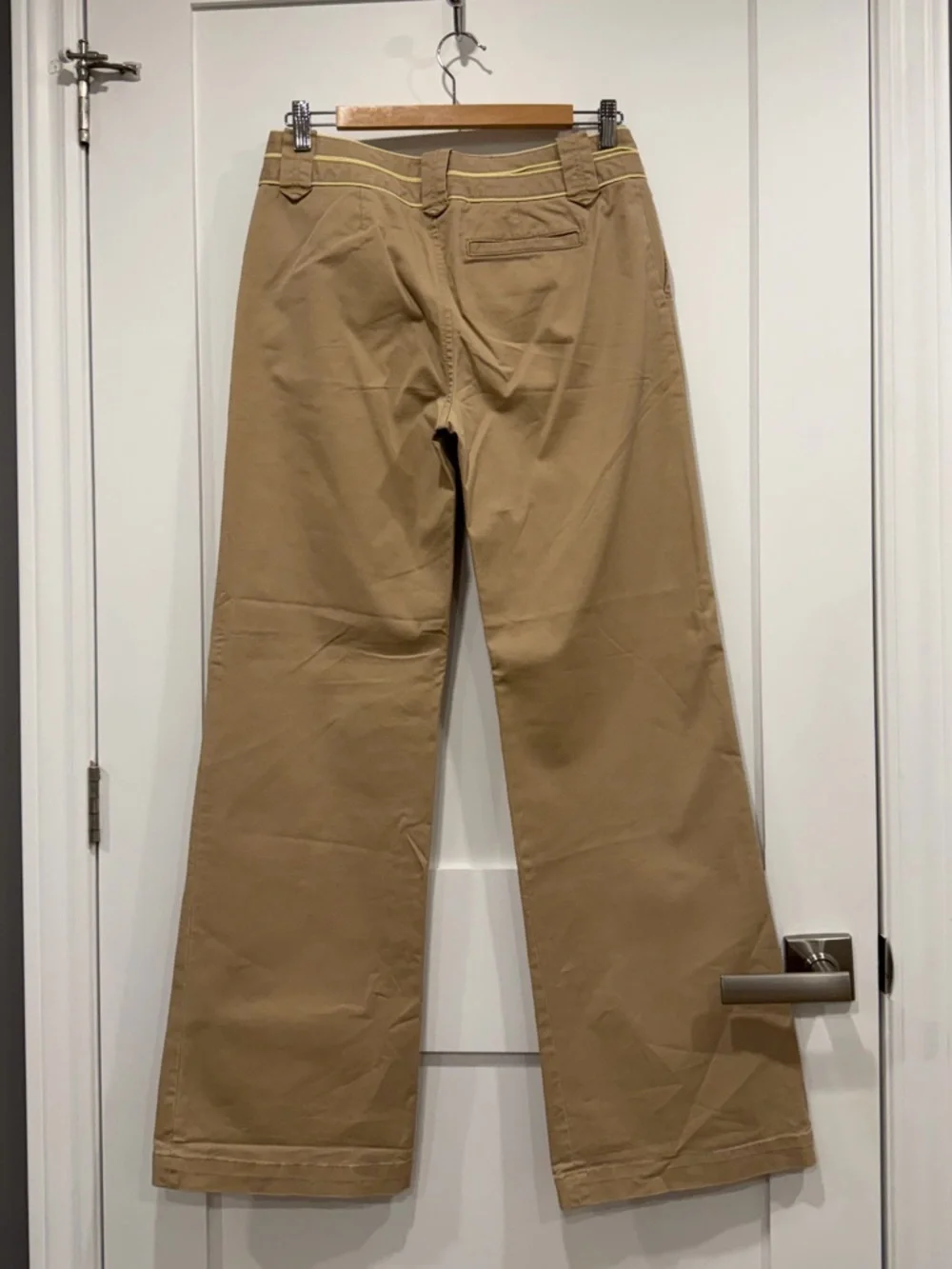 Y2K GAPstrtcWide-Leg Cino in Tan, Nautical Style with Contrasting Yellow Buttons - Picture 8 of 10